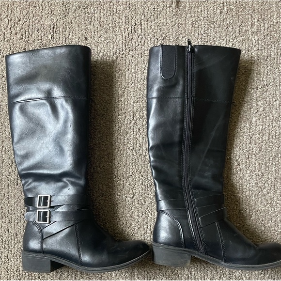 Shoes - Black tall boots